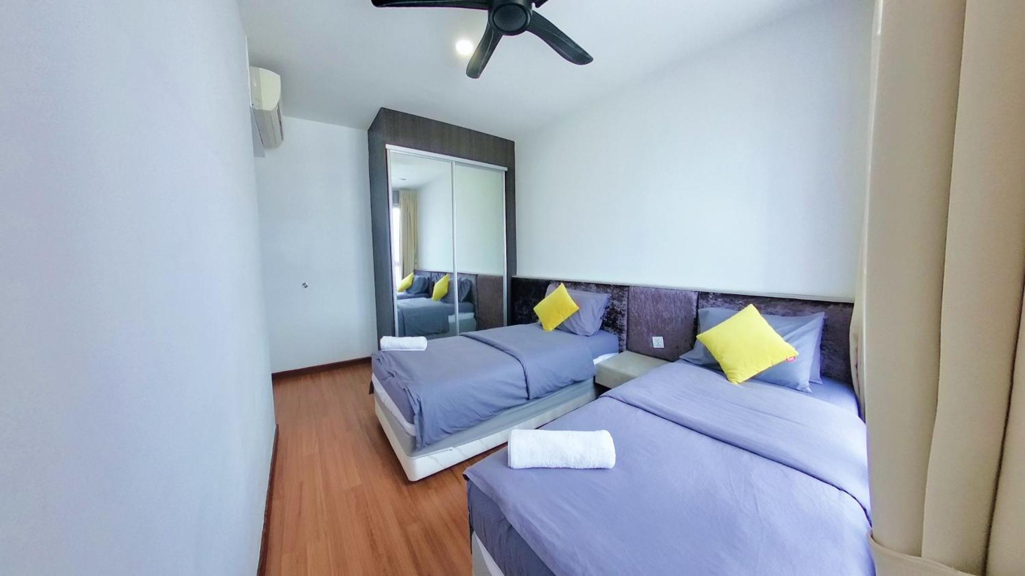9Pax 2R2B Family Suite, I-City, I-Suite, Hyde, Beside Theme Park, Wifi 50-55" Smart Tv Shah Alam Exterior photo